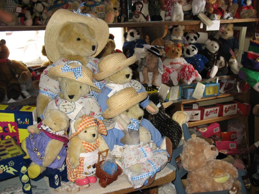 Hugging Bear Inn Bellows Falls Экстерьер фото